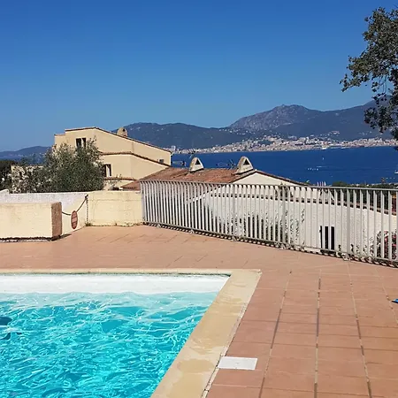 Avec Piscine Proche Porticcio (Corsica)